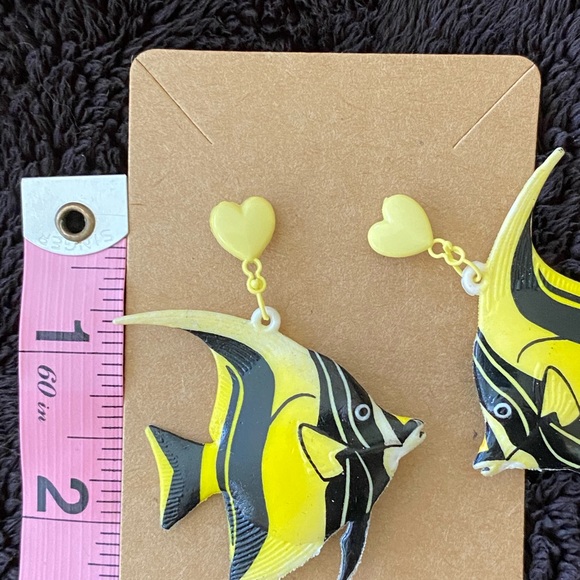 Vintage 80’s Earrings yellow and black Angelfish dangle earrin… - Picture 5 of 5